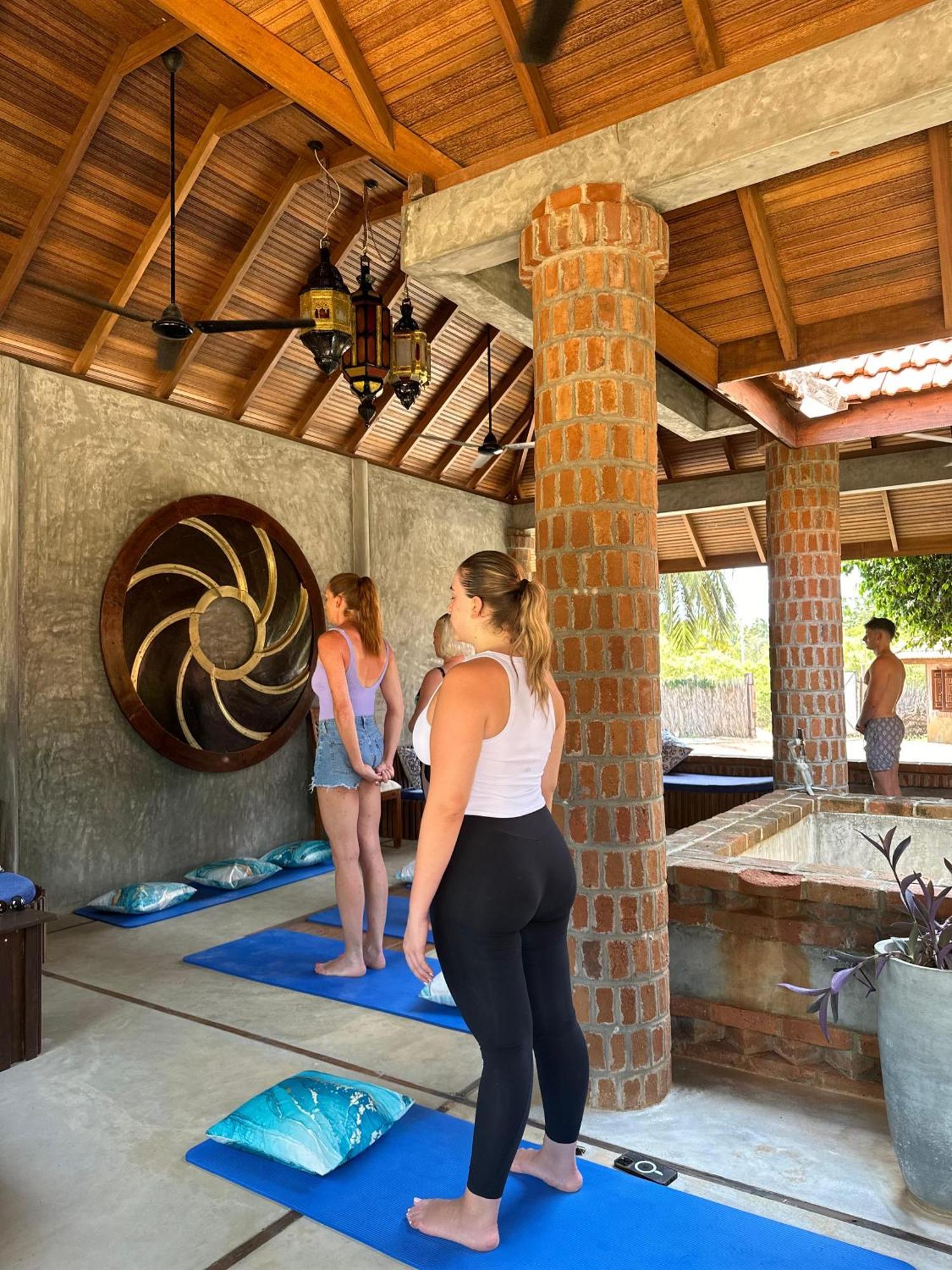 Arasi Resort Калпития Экстерьер фото